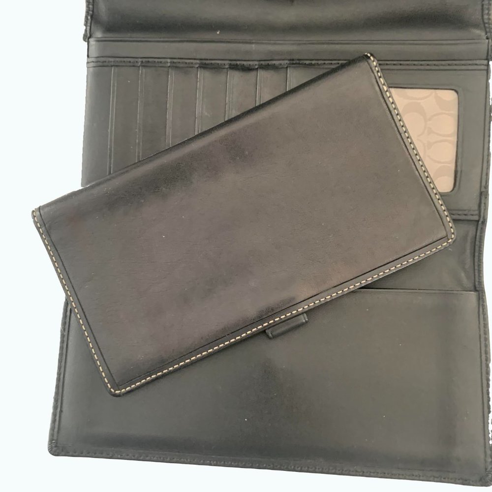Authentic Coach Wallet - Picture 3 of 3